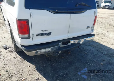 2000 Ford Excursion Xlt z USA, uszkodzony, nr VIN 1FMNU40L6YEC51837